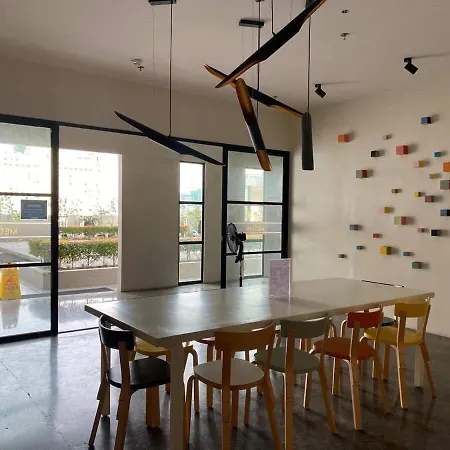 Minimalist Condo Unit In The Heart Of Cebu At The Median